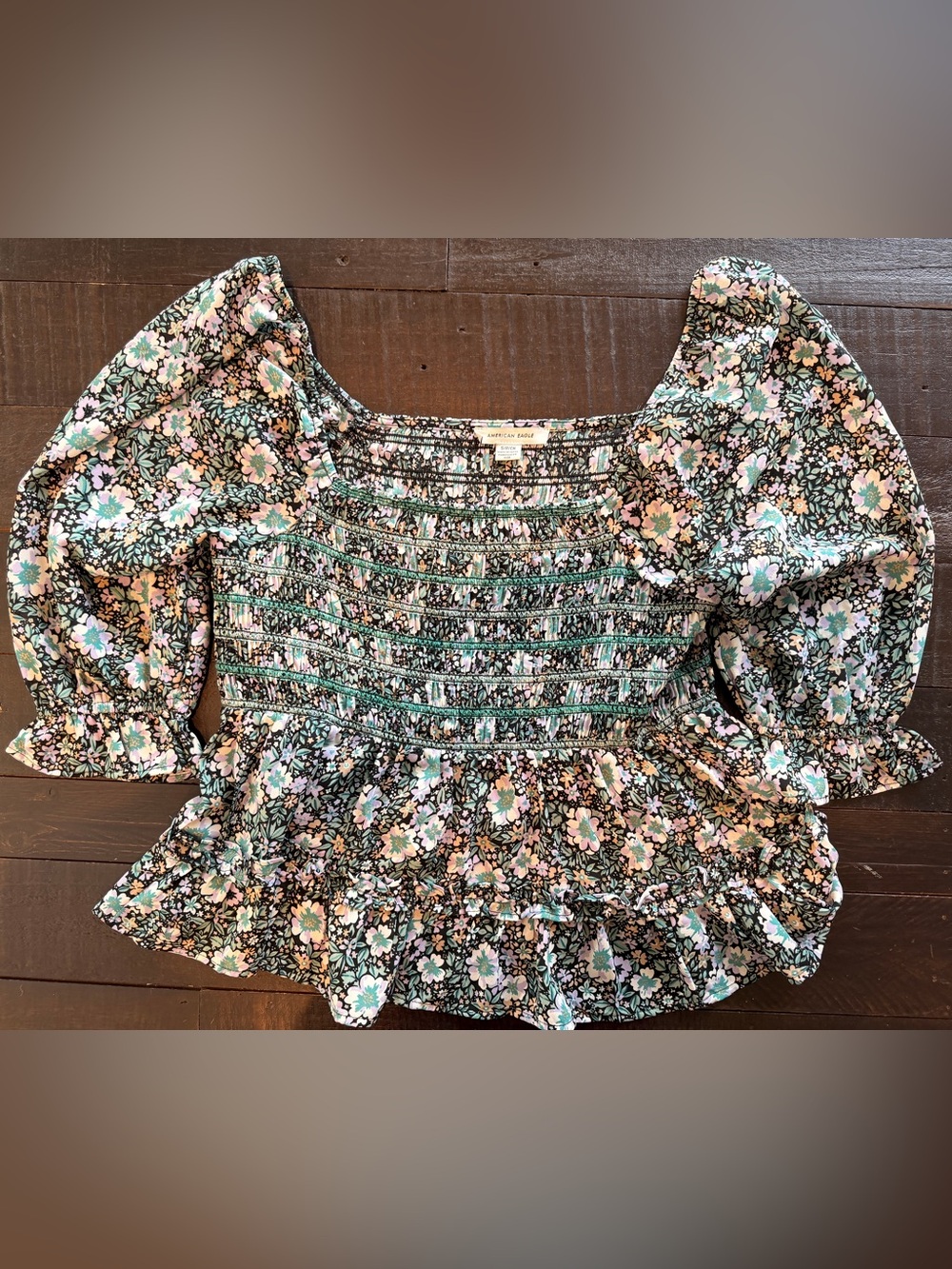 American Eagle Smocked Floral Peasant Top Women’s Small